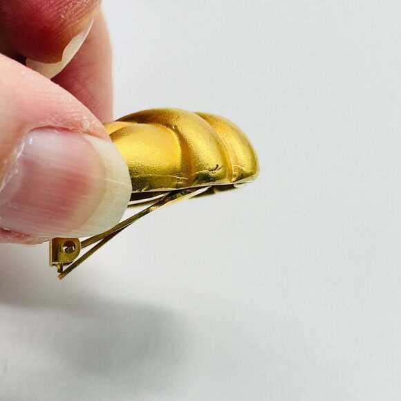 MADE IN USA Knot Earrings Clip On Gold Tone Classic Career Workwear - Picture 12 of 13